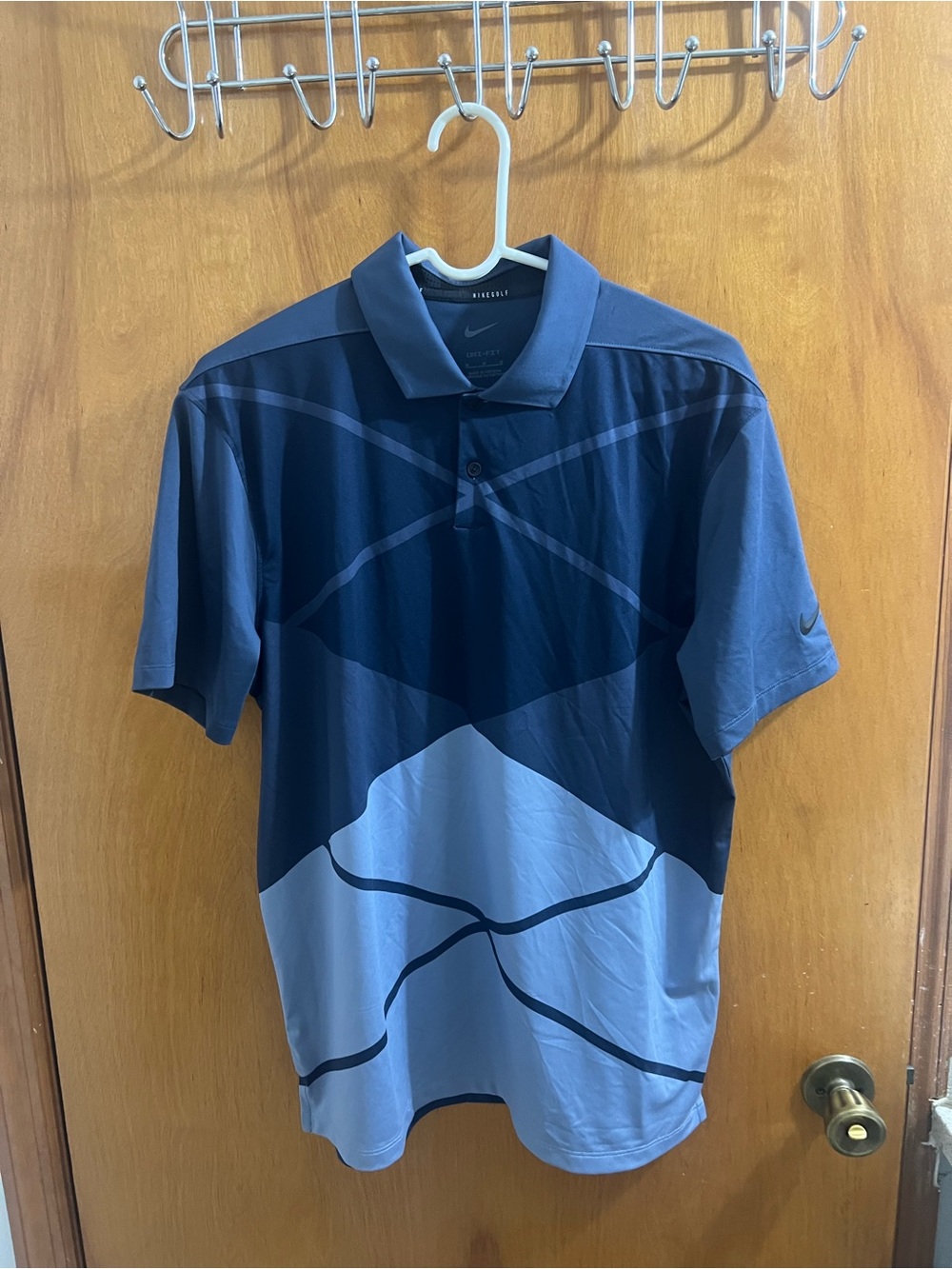 Nike Men’s Navy and Light Blue Geometric Polo